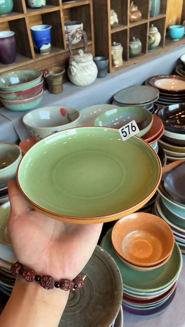 瓷片奔****e579，外陶内绿浅锅盘
