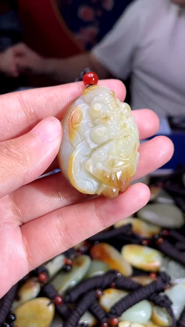 和田玉未镶嵌挂件1