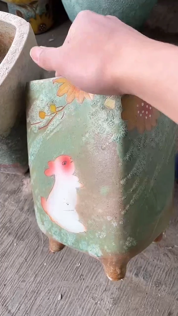 【闪购商品】摆件26-149口12高24瑕疵  一个