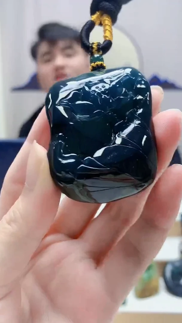未镶嵌定制翡翠5060zm-毛货挂件15