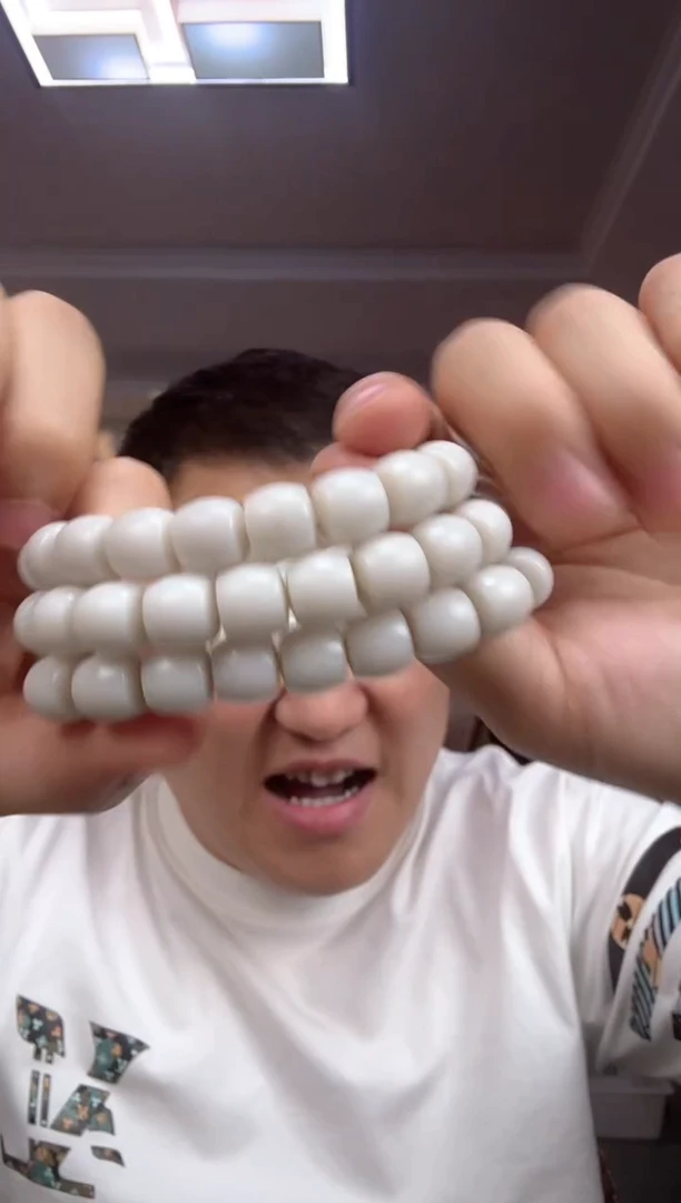 和田玉未镶嵌颈饰1