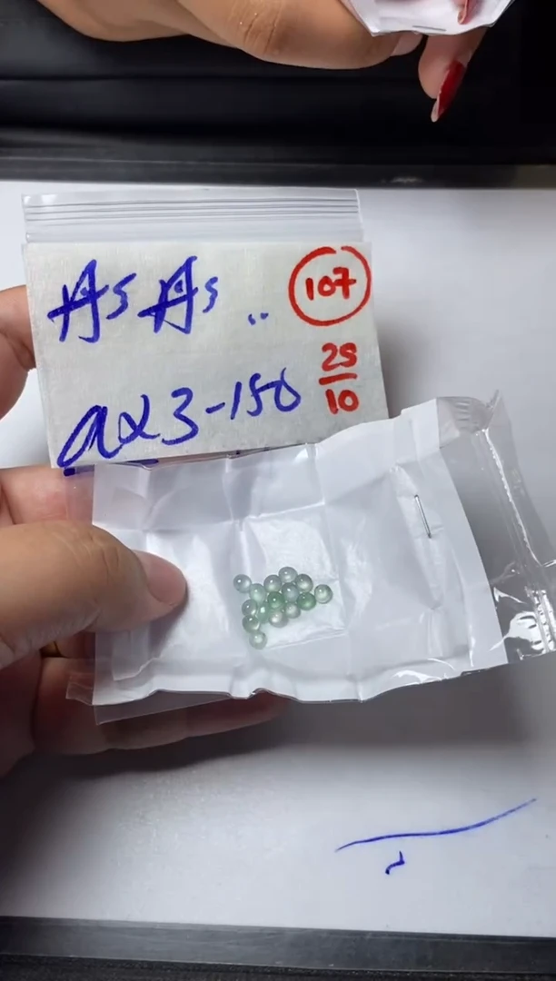 未镶嵌定制翡翠彤***?缅甸天然翡翠A货107