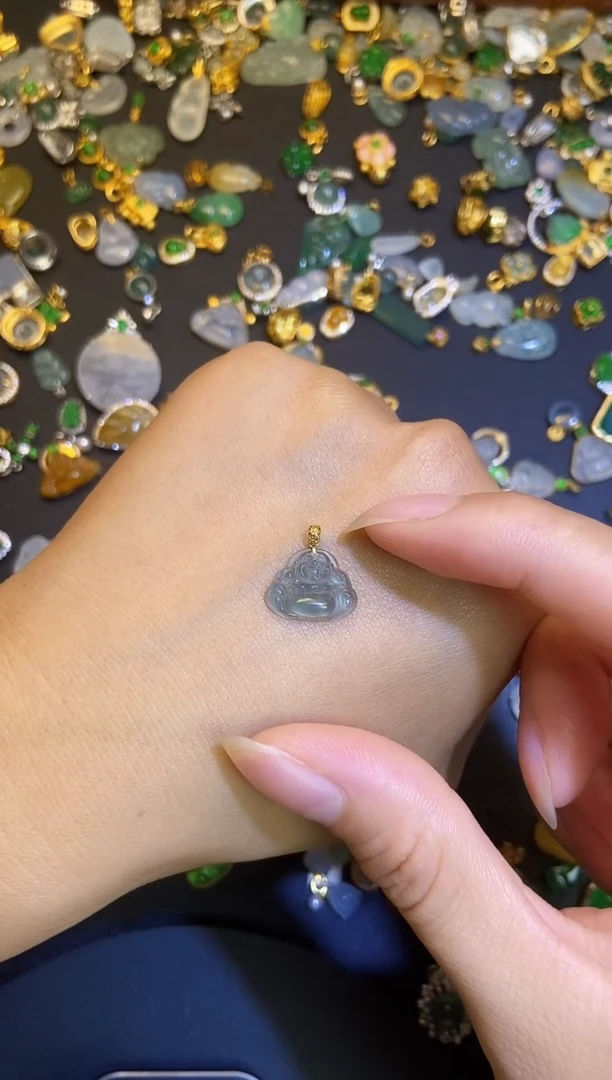 翡翠18K金镶嵌吊坠(不含链)幸*.天然A货翡翠