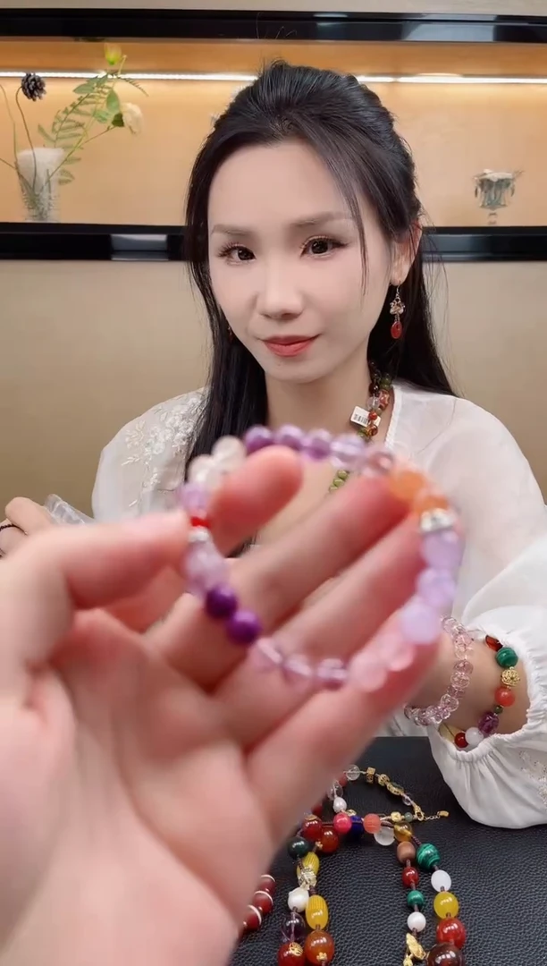 银S925镶嵌手链水晶默认微瑕，介意勿拍！