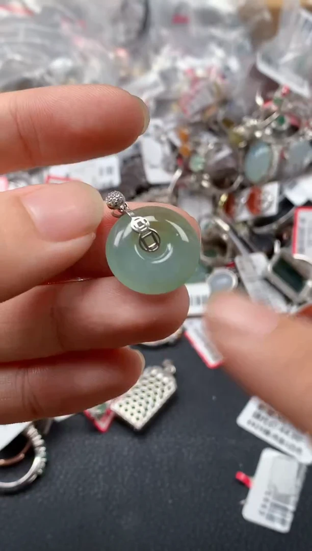 翡翠戒指银S925镶嵌天然A货缅甸翡翠