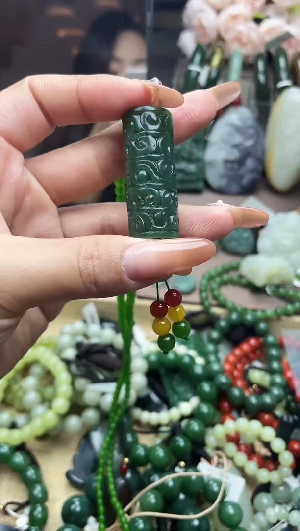 颈饰未镶嵌和田玉未镶嵌和田玉吊坠多样性拍一发一