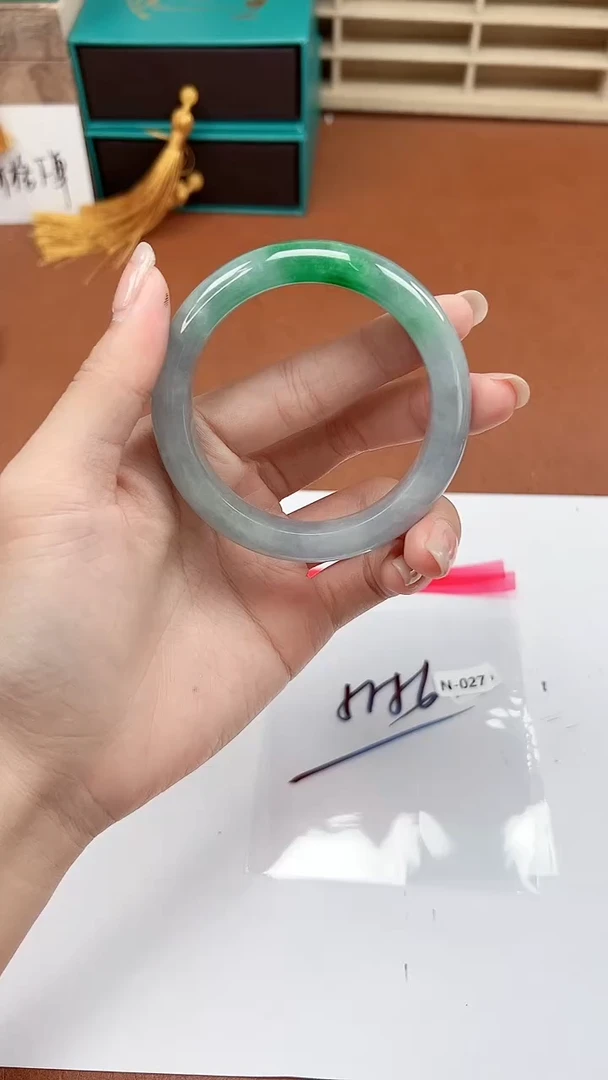 缅风精品手镯礼盒装N027