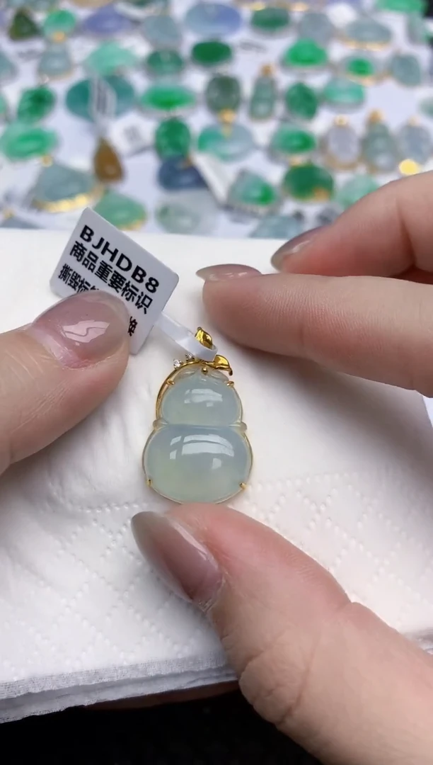 【闪购商品】翡翠颈饰18K金镶嵌天然翡翠A货