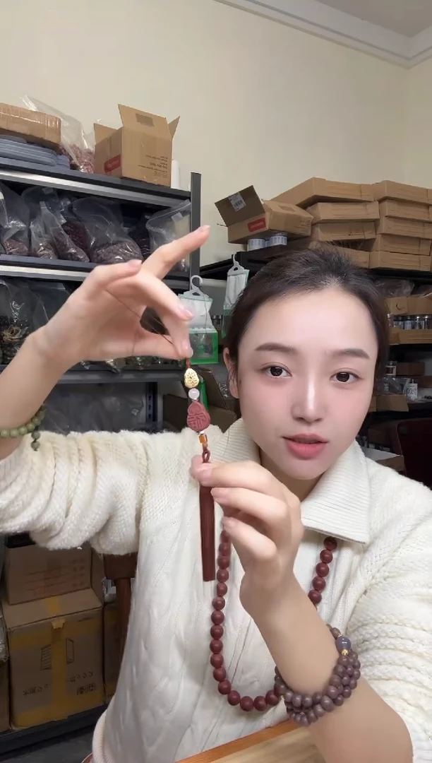 泥塑红麝息肌小葫芦挂坠