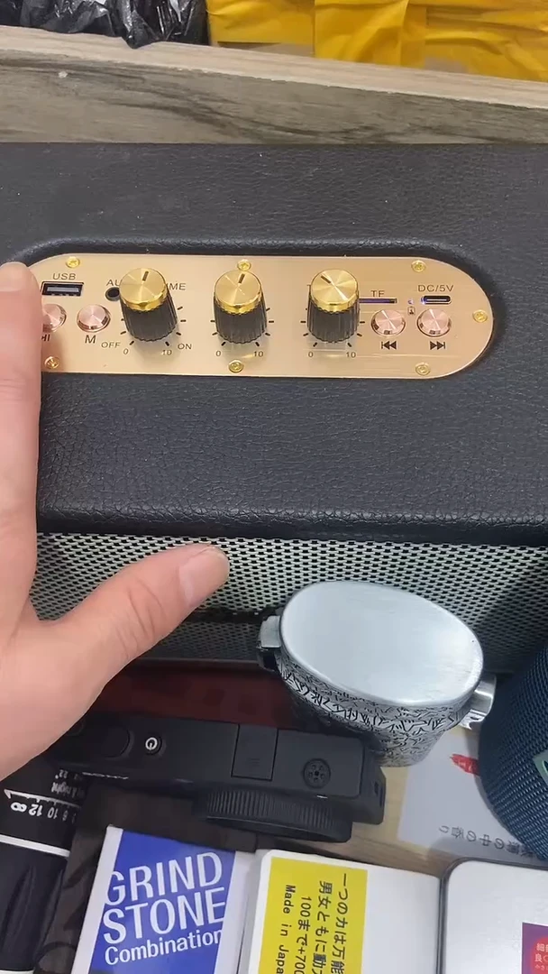 瓷片闪购商品  如图所示