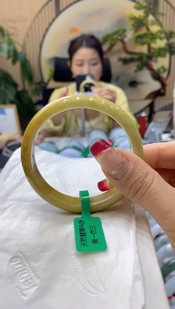【闪购商品】翡翠手镯未镶嵌99908116