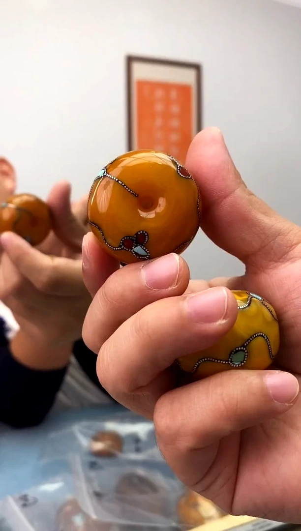 未镶嵌蜜蜡珠宝奇石假一罚十，发一件赠绳026