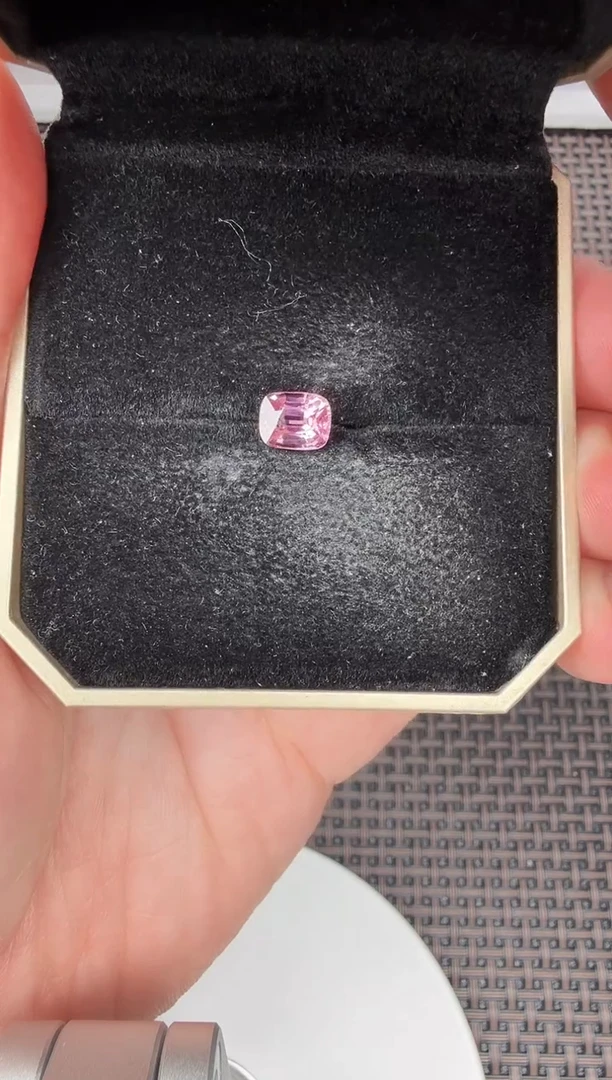 【闪购商品】尖晶石粉色未镶嵌1.66ct-B01131