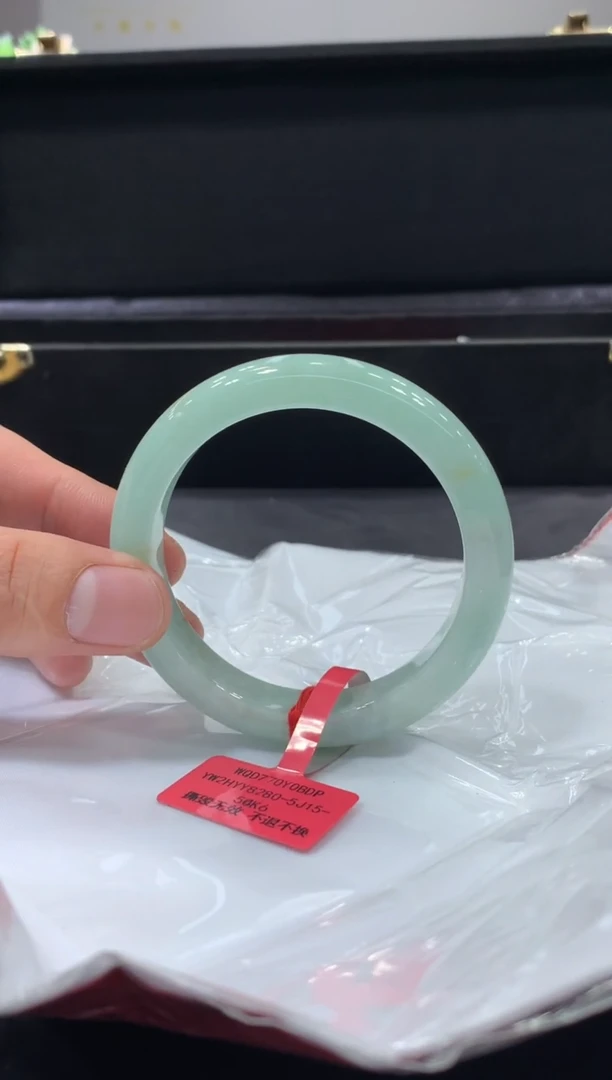 未镶嵌手镯翡翠翡翠手镯