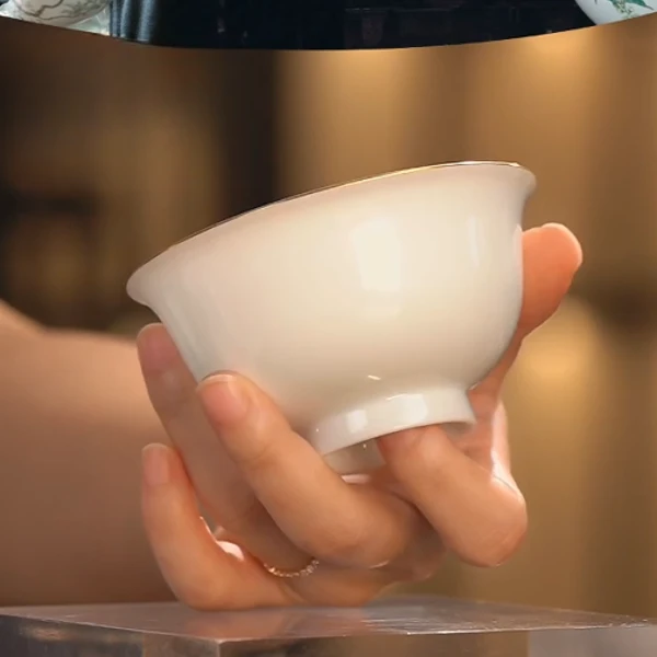 【徐窑】 影青釉描金压手杯