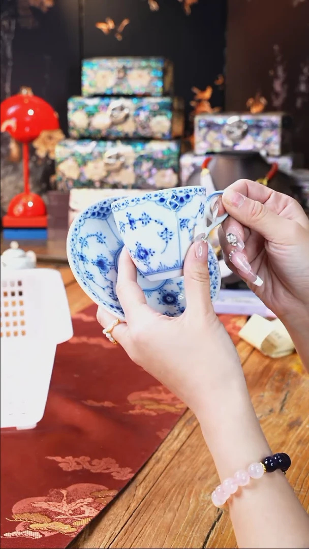 【闪购商品】瓷片豆包儿推荐饰品摆件