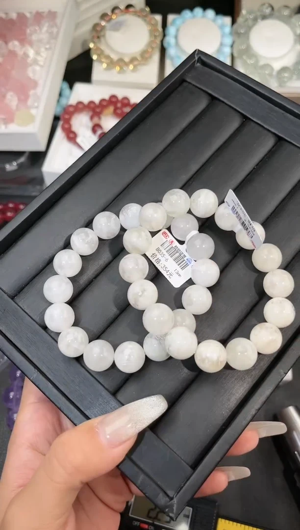 【闪购商品】水晶手链未镶嵌多样性发一白雪花13mm