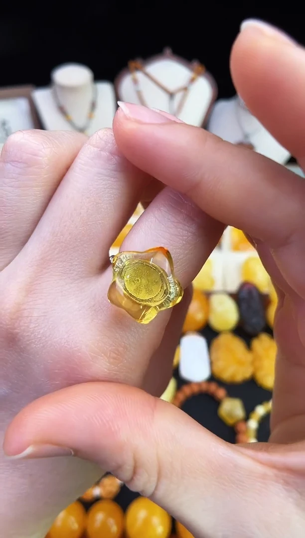 琥珀未镶嵌珠宝奇石柒月