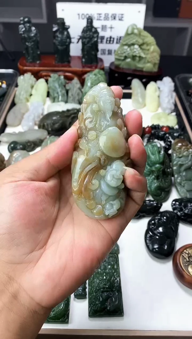 颈饰未镶嵌和田玉1