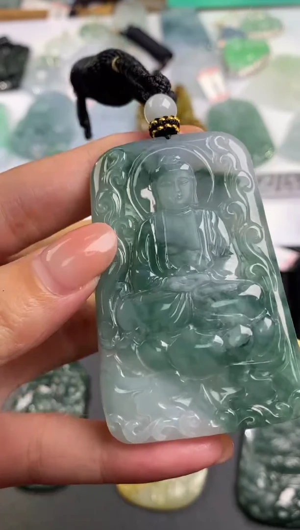 未镶嵌挂件翡翠1000507      多人