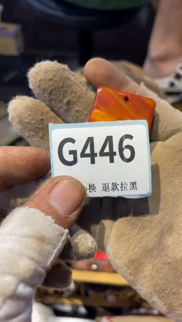 瓷片豆**?表弟直播链接火爆火爆