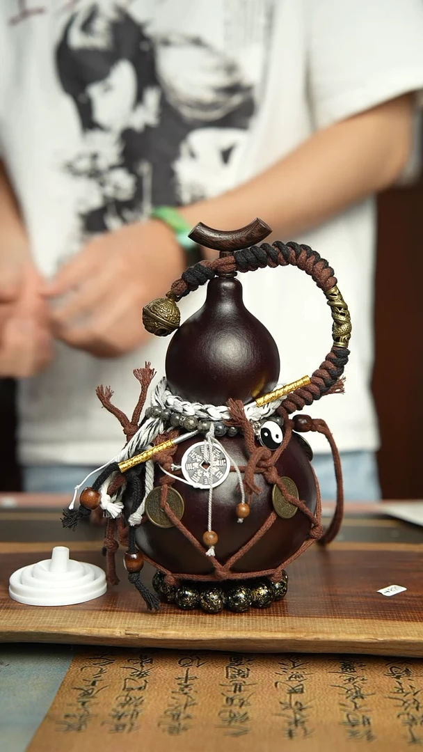 176号700ml左右非遗大漆酒葫芦