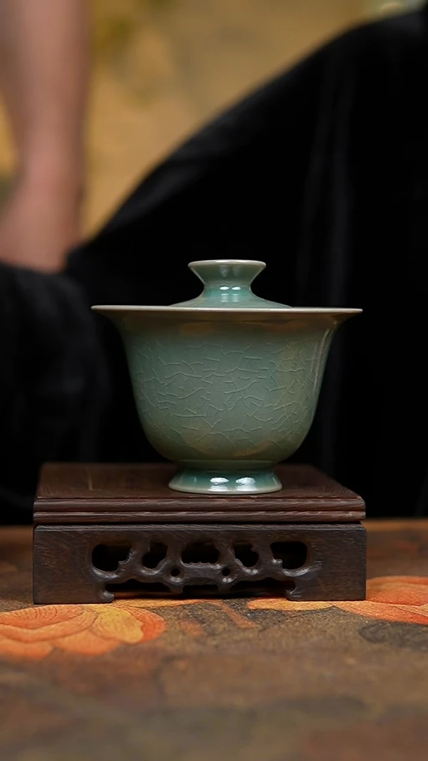 杯仿古翡翠绿釉两才盖碗瑕
