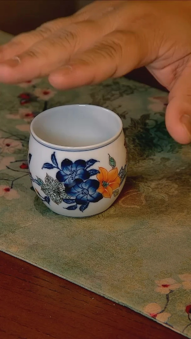 杯手工手绘杯杯很美丽