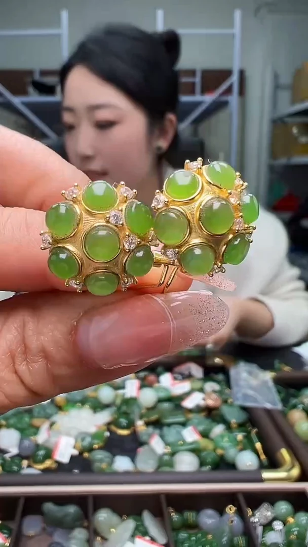 颈饰银S925镶嵌和田玉（多样性发货.发其一)12.15.80