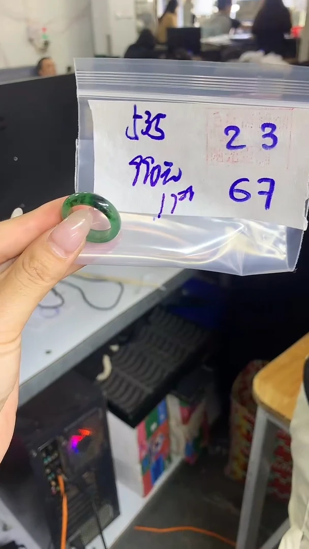 【闪购商品】定制翡翠戒圈未镶嵌67 橘子寻翠定制毛货需精细抛光