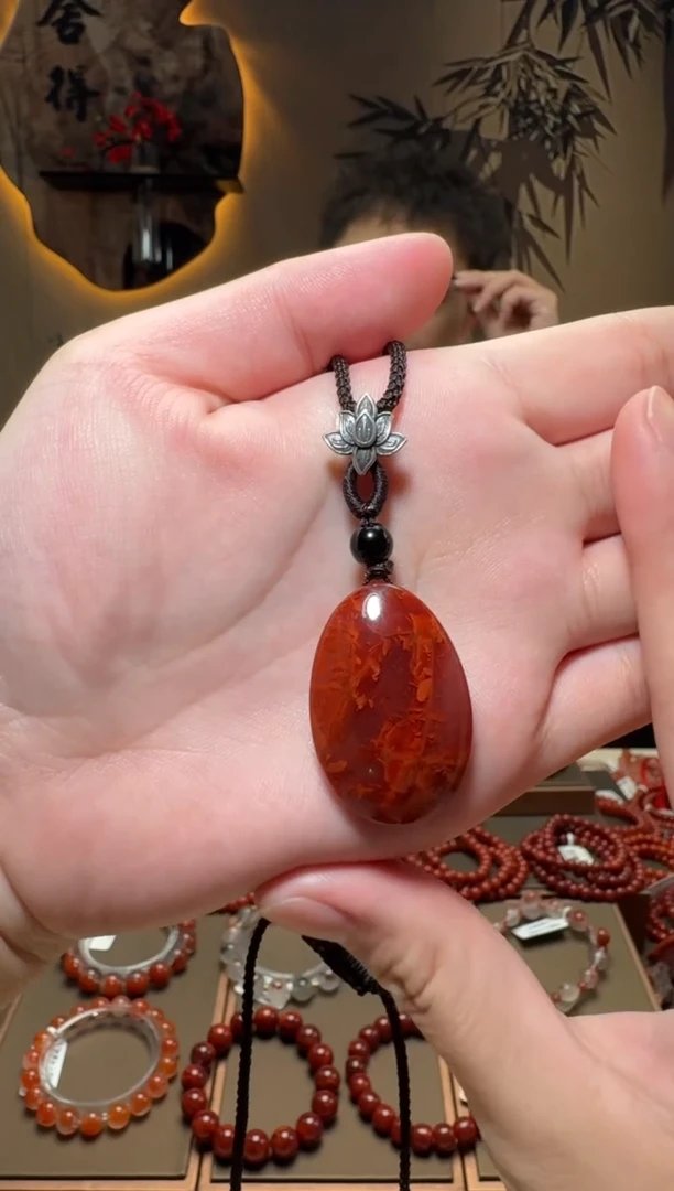 未镶嵌原矿吊坠南红玛瑙丿*雯一个