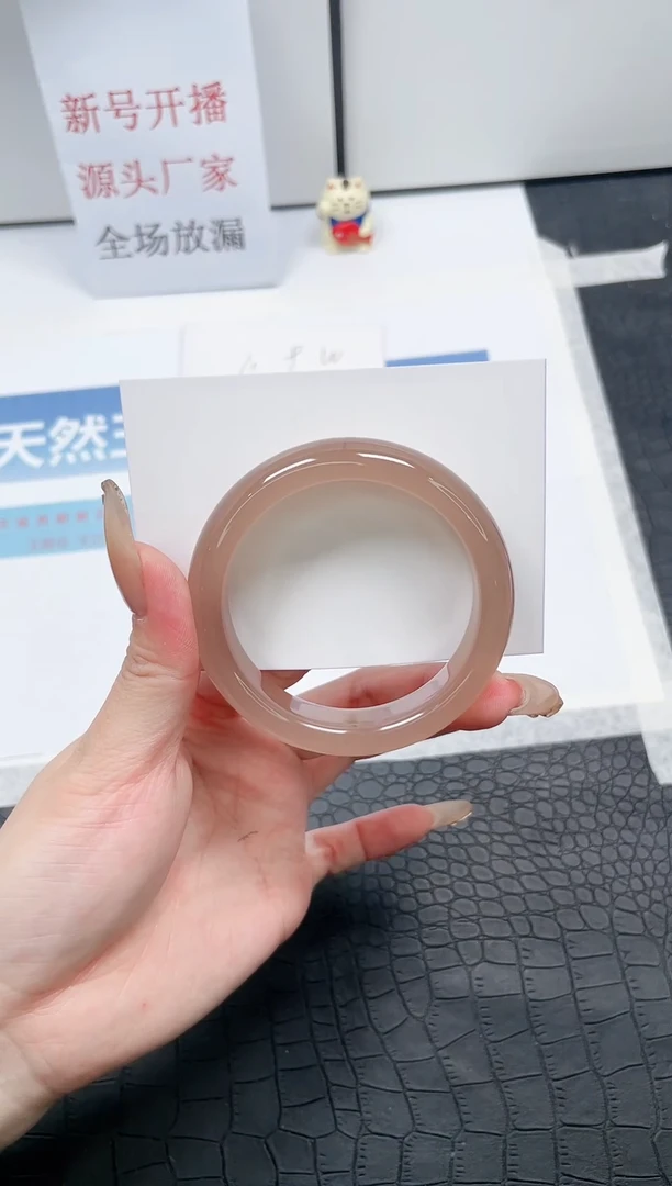【闪购商品】石英质玉手镯未镶嵌Z151-54