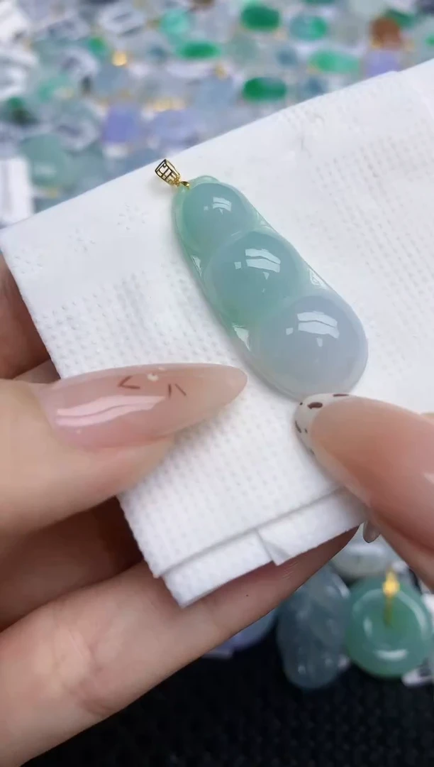 翡翠18K金镶嵌颈饰324   天然翡翠A货