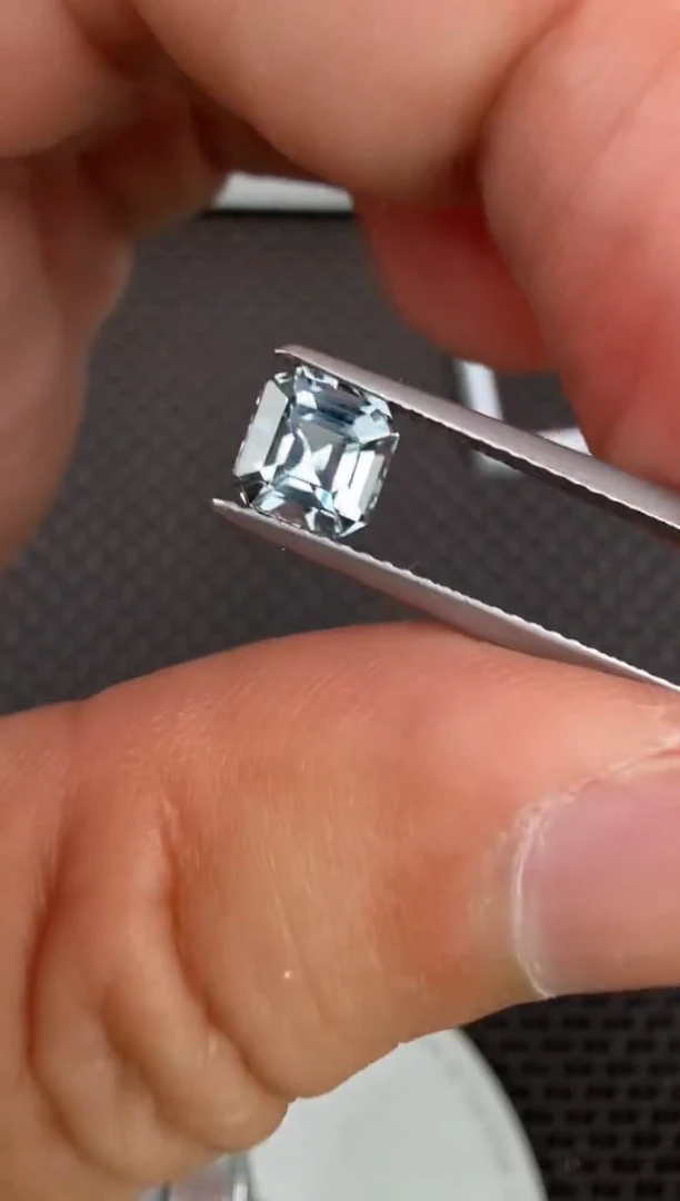 裸石未镶嵌尖晶石1.3ct-A0286