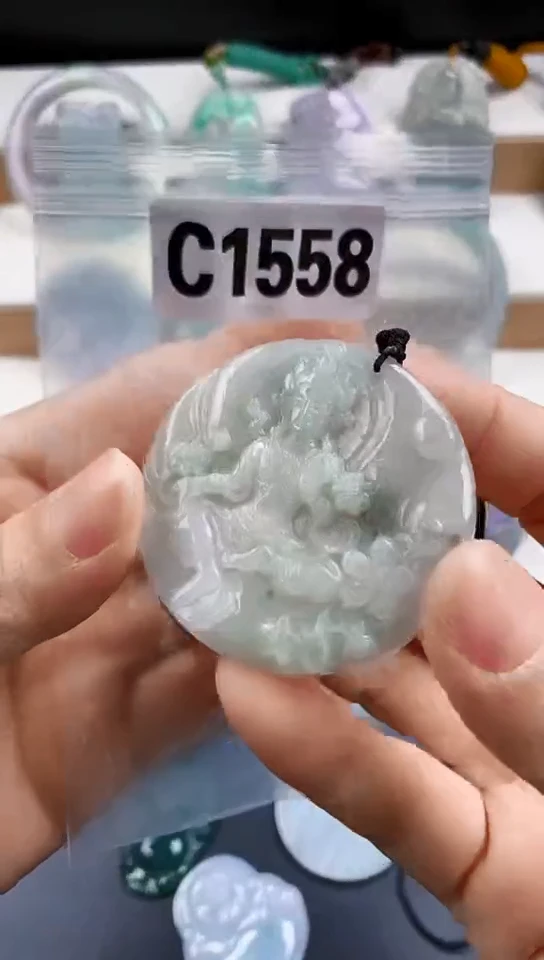 颈饰未镶嵌翡翠天然翡翠吊坠挂件