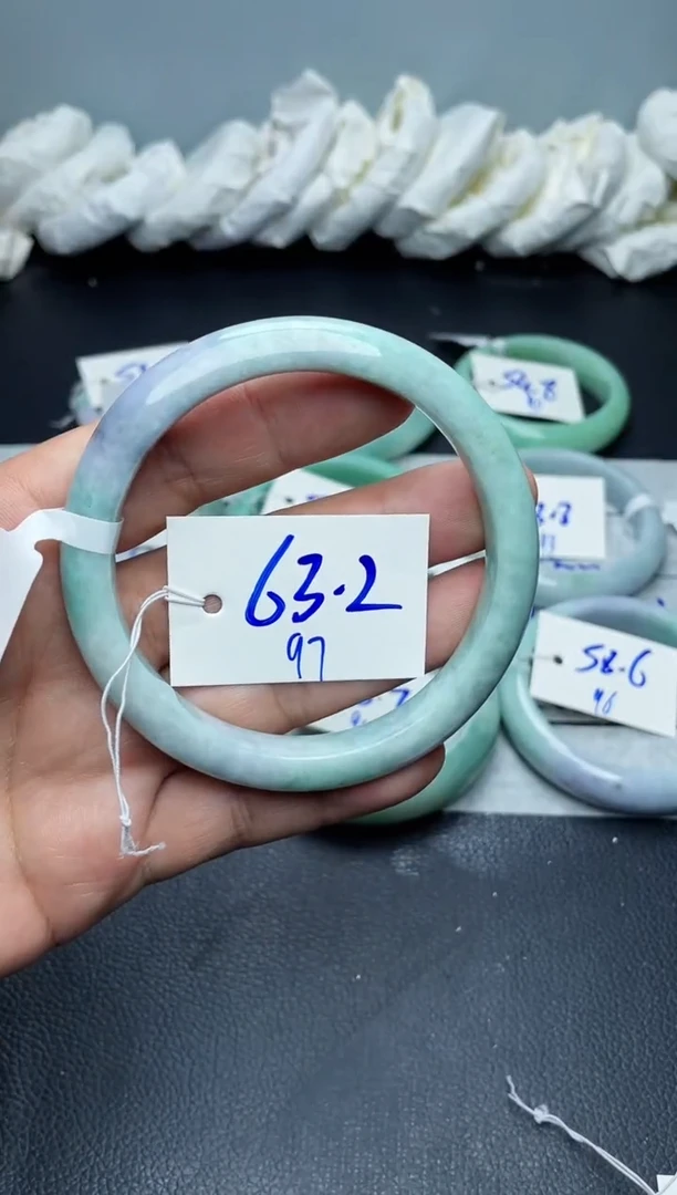 未镶嵌手镯翡翠97