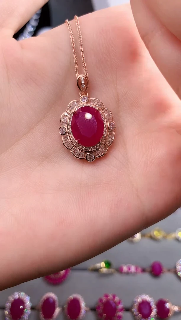 银S925镶嵌颈饰红宝石000