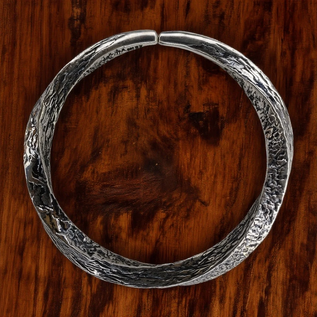 足银手镯  古法手工錾刻莫比乌斯岩石纹开口国风复古传承银镯子