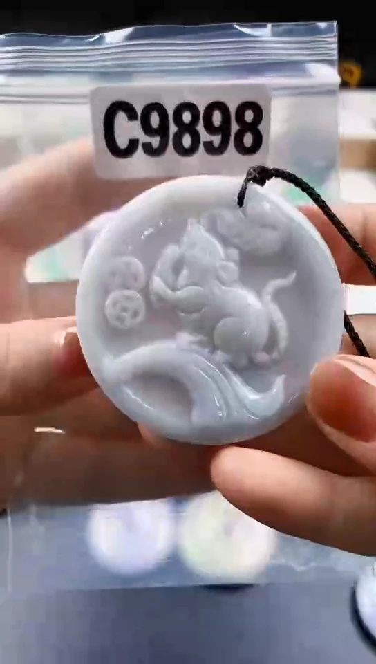 颈饰未镶嵌翡翠天然翡翠吊坠挂件