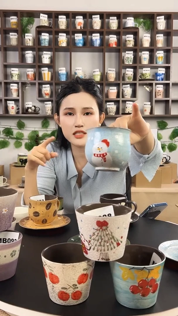 摆件陶手工手绘圣诞雪人猪口杯