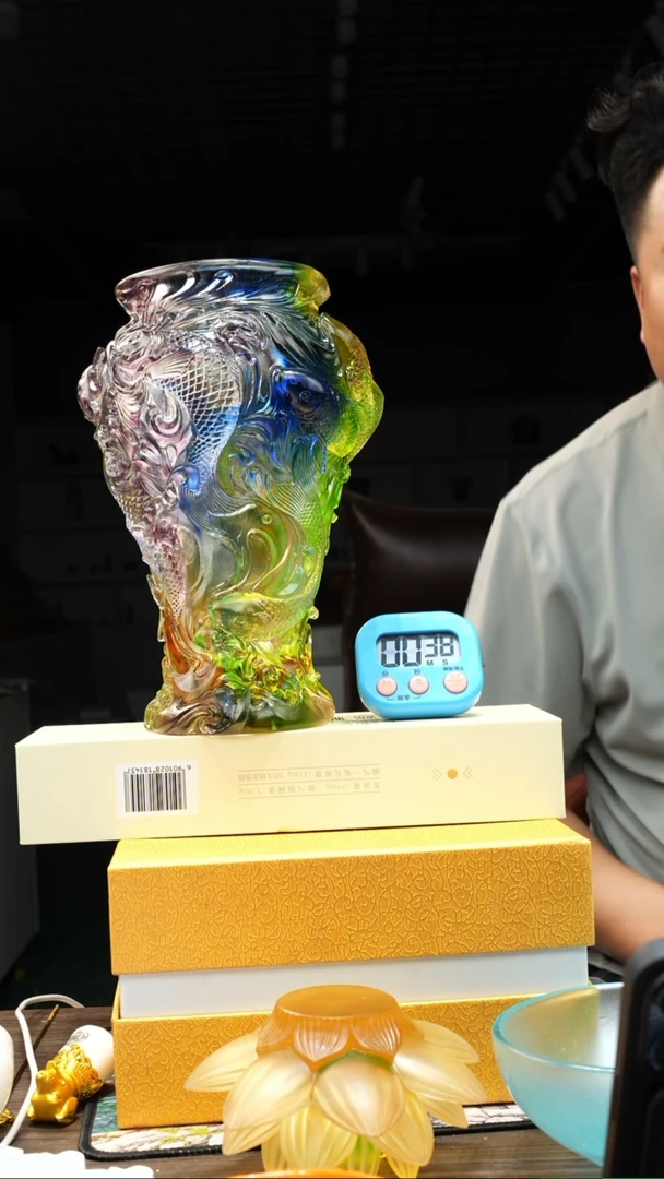 手工艺品琉璃秋*苒古法琉璃九鱼花瓶摆件