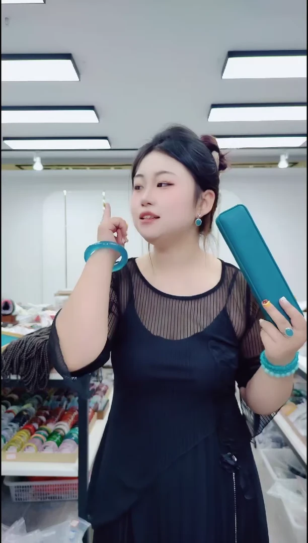 无合金0709绿色长方盒子