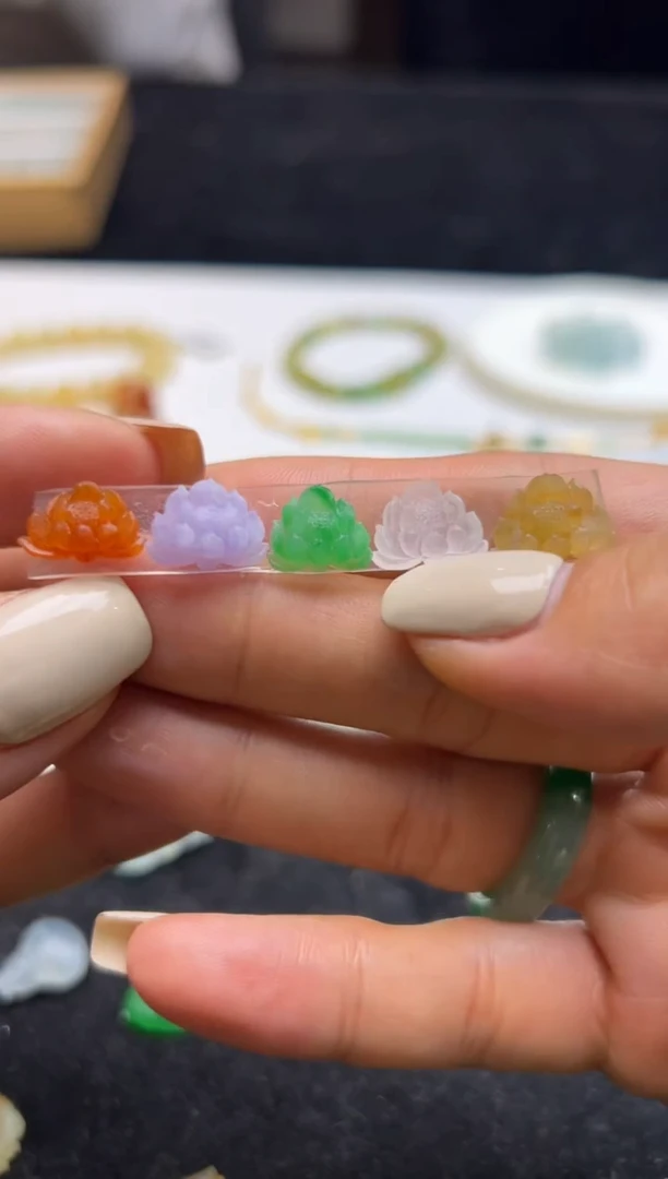 未镶嵌定制翡翠多彩莲花一组4800+480-wpj163