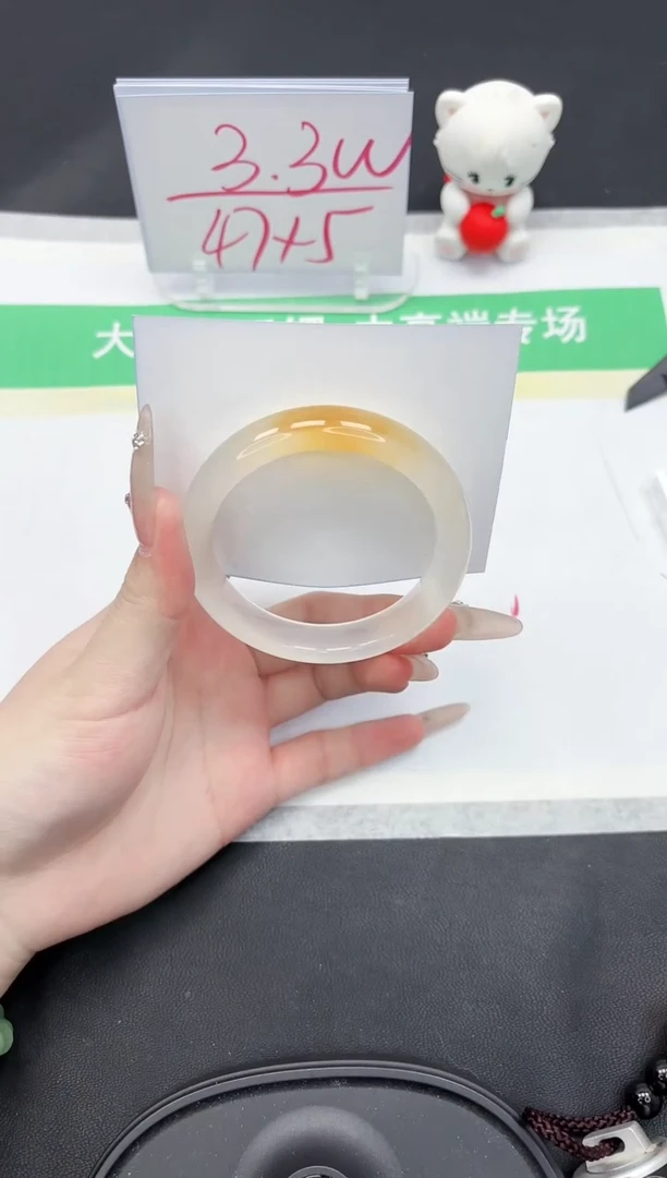 【闪购商品】石英质玉手镯未镶嵌119-55