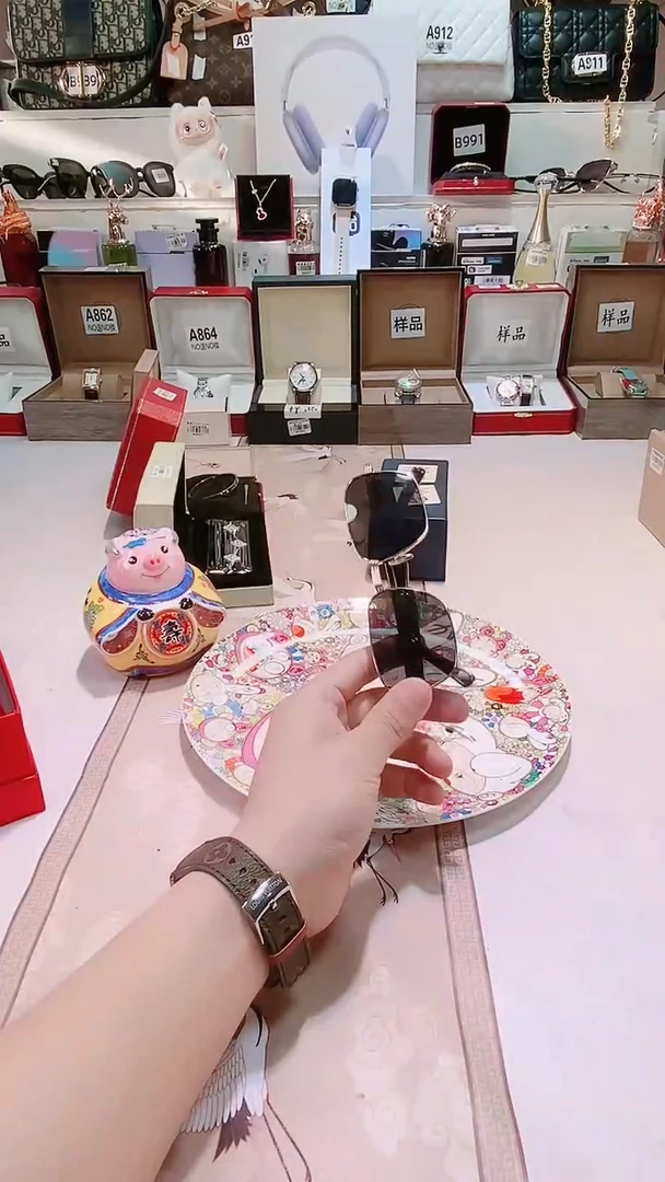 瓷片瓷器 库房到期 全部地板价@@1