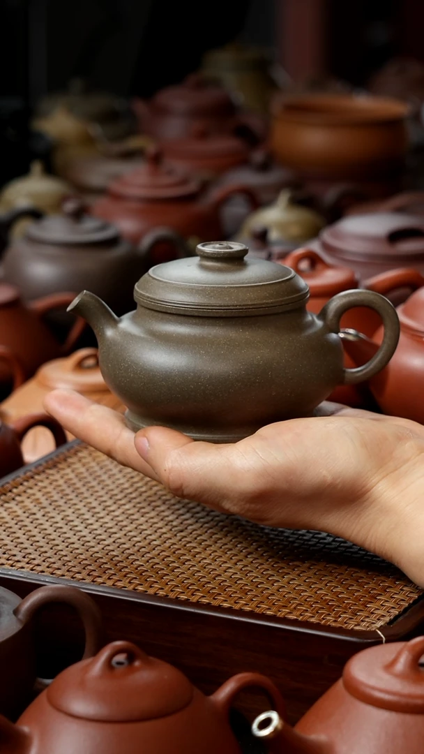 茶壶紫砂送金紫砂壶松华青段