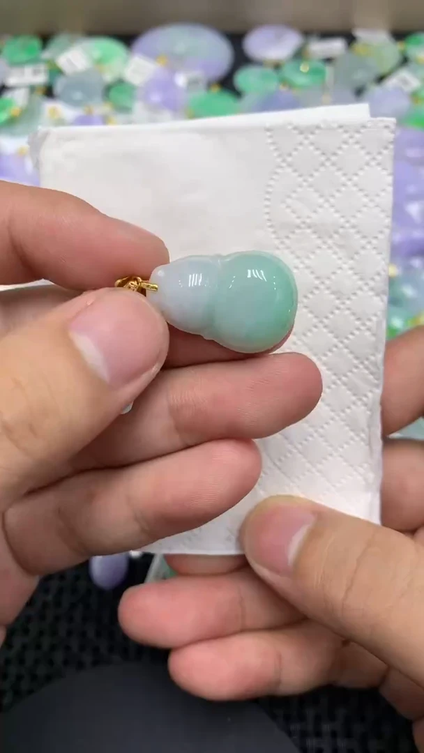 颈饰未镶嵌翡翠天然缅甸翡翠A货