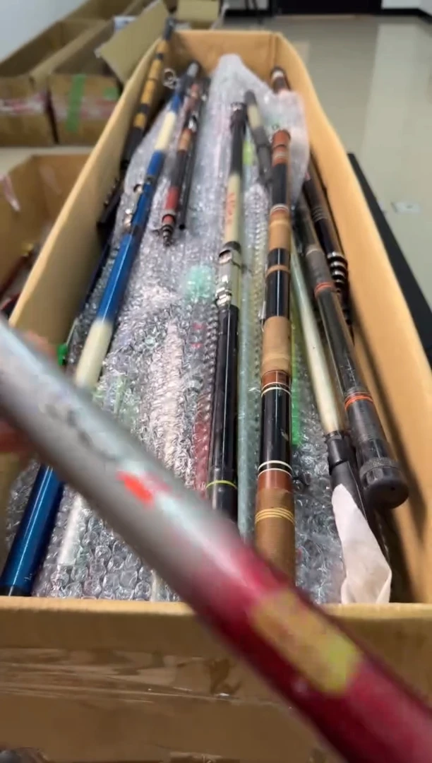 安****。鱼竿孤品微瑕，以直播间介绍为准，加10元发顺丰