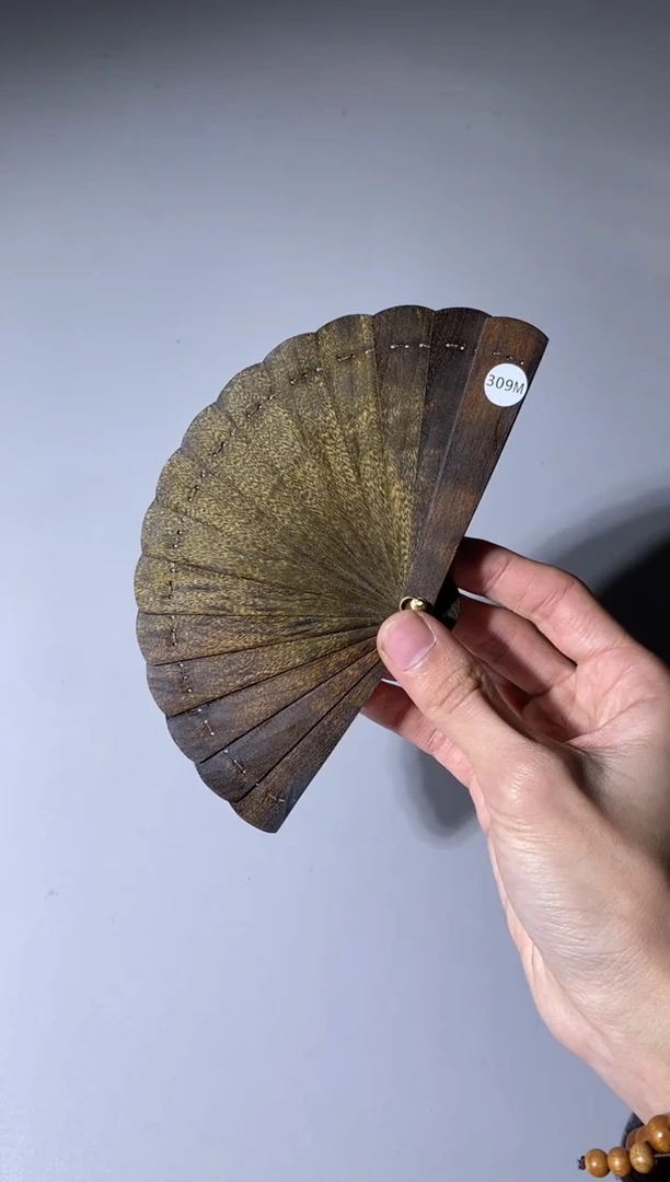 【闪购商品】金丝楠木雕309号10cm乌木金丝楠小叶桢楠掌中扇