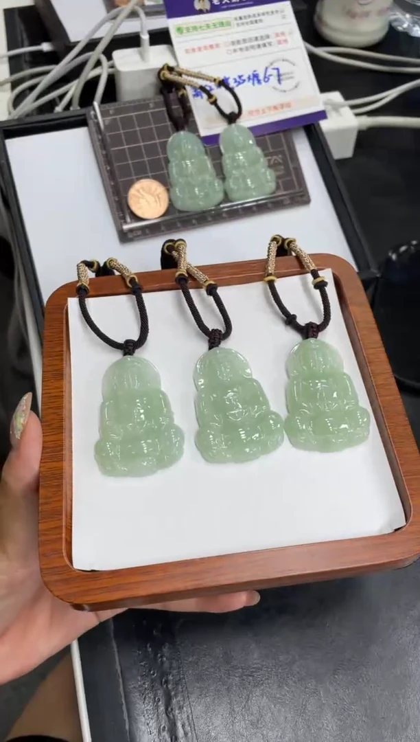 翡翠挂件未镶嵌观音FL13配绳/多样性发其一CP